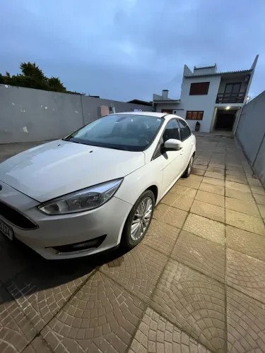 Ford Focus Fastback Se/se Plus 2.0 Flex Aut. 2017