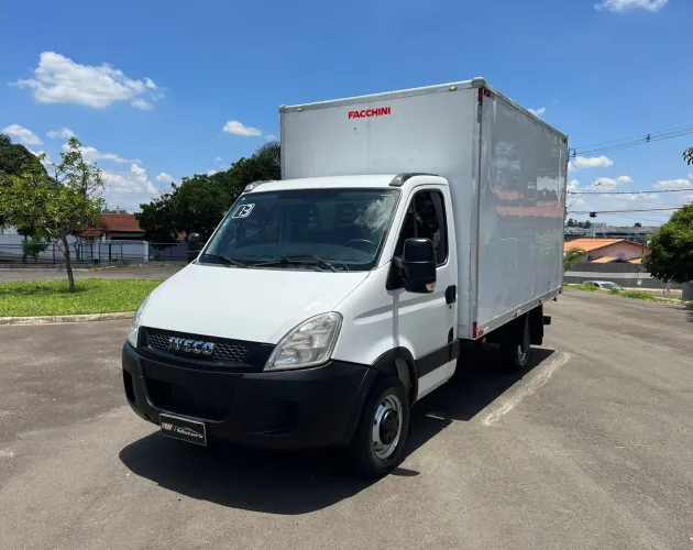 Iveco Daily Chassi 35s14 2P (e5) 2013