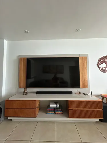 Painel + Rack - 4 gavetas (LED embutido) 