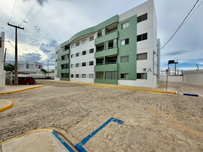 Paulo Barros Apresenta Apartamento para Aluguel no Edifício Monte Carmelo Petrolina