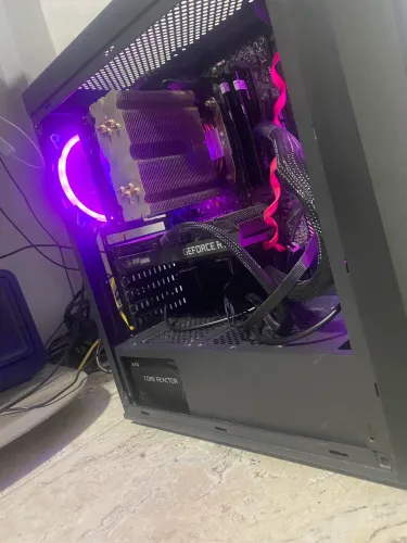 PC GAMER - PRA SAIR LOGO