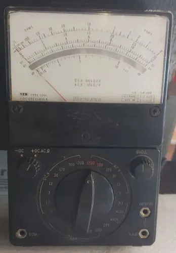 Vários Medidores eletrônicos antigos vintage