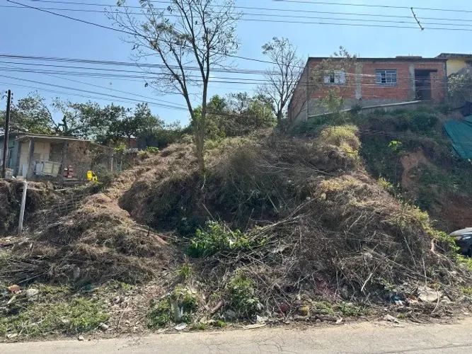Lindo terreno, 269m², em Francisco Morato, com escritura.