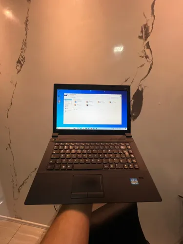 Notebook Lenovo Core i3