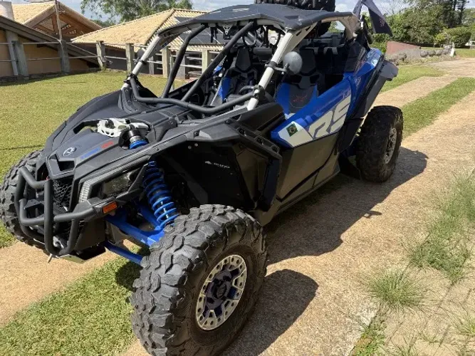 UTV can am Maverick x3 xrs