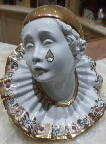 "Busto Pierrot Porcelana Limoges com Swarovski - R.G. Collezione Italy"