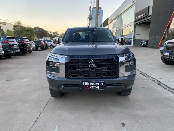 Mitsubishi TRITON HPE-S 2.4 CD 4X4 TB Diesel Aut. 2026