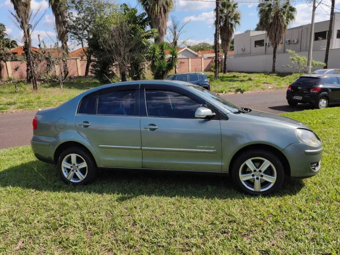 Volkswagen Polo Sed.comfort. I Motion 1.6 T.flex 4P 2011