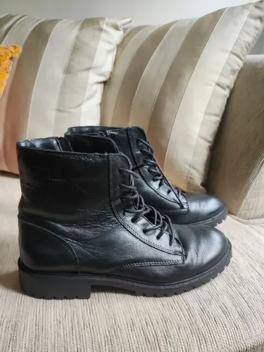 Bota de couro Santa Lolla