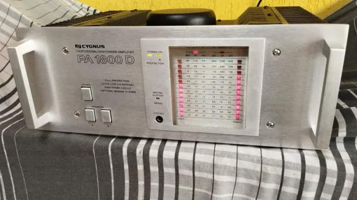 Potencia cygnus1800D disponivel soment p troca p potencia marantz