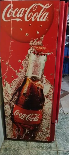 Freezer semi-novo Coca-Cola 