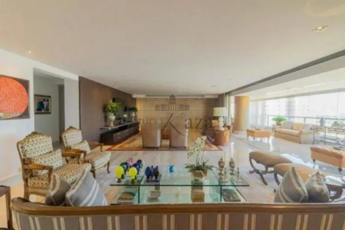 Apartamento - Campo Belo - 5 Dormitórios - 485m².