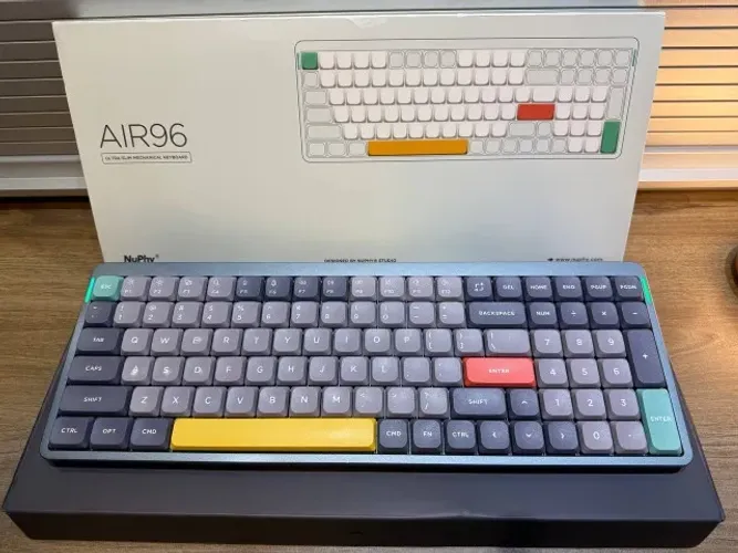 Teclado Mecânico NuPhy Air96 V1 + 2 Kits Originais de Keycaps