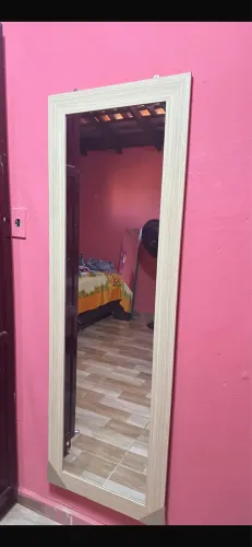 Espelho de Corpo Inteiro com Moldura Madeira Clara - *87