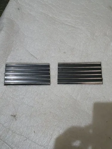 Corcel 1 belina 1 par de frisos entre as lanternas novos originais