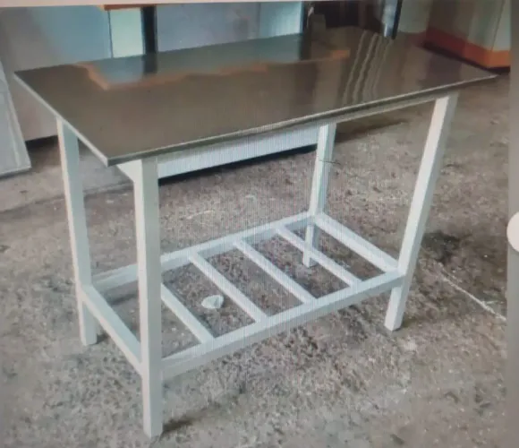 Mesa tampo inox