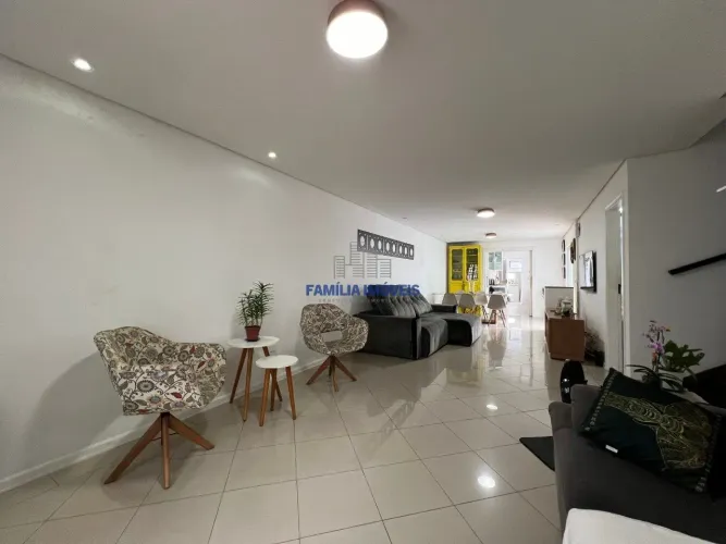 Sobrado à venda 4 quartos 2 suites 2 vagas Campo Grande Santos
