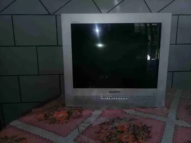 TV 21 polegadas gradiente tela plana