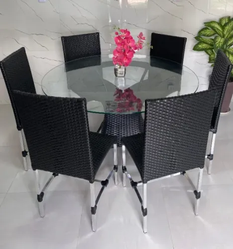Mesa Dubai com 06 cadeiras!!!
