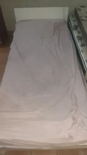 Cama solteiro/ crianca
