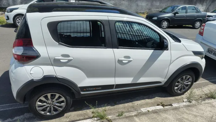 Fiat Mobi Trekking 1.0 Flex 5P 2021