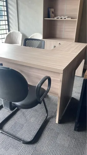 MESA ESCRITORIO 1.50x1.60 BIANCATO MÓVEIS PARA ESCRITÓRIO 