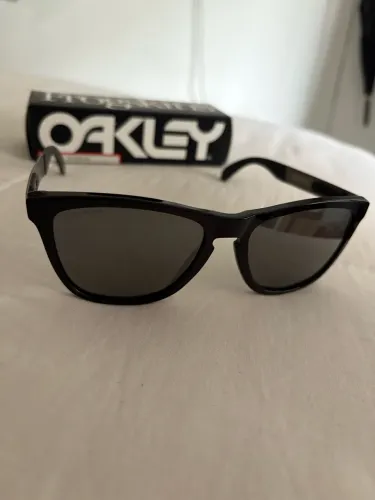 Óculos oakley frogskins