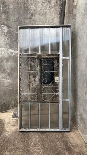 Janela de aço