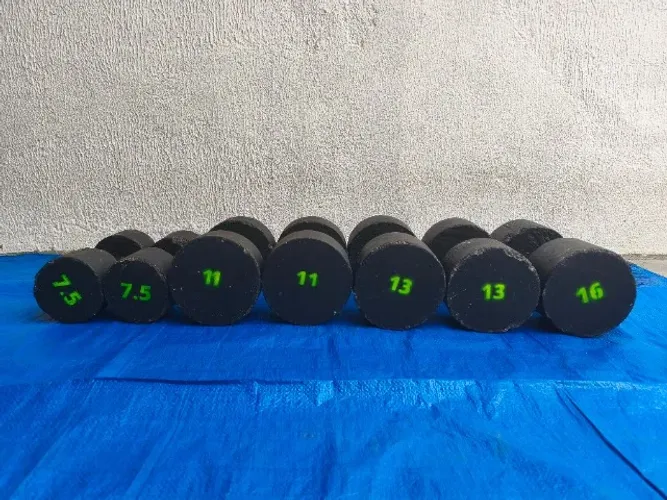 Halteres de Concreto com Pintura Emborrachada Treino Funcional Musculação