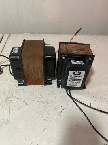 Transformador de energia para 220v