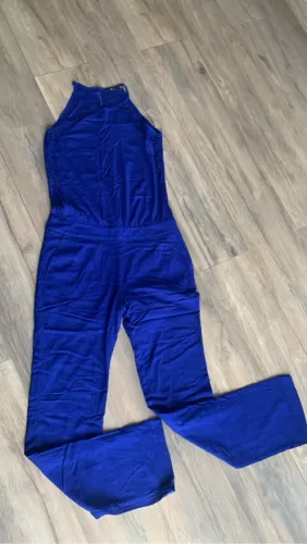 Macacão Azul Royal Elegante