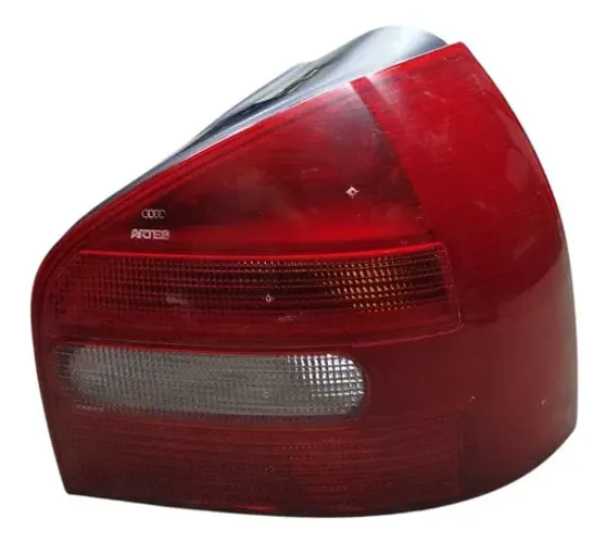 Lanterna Audi A3 1997 1998 1999 Traseira Direita Original Direito/passageiro Vermelho