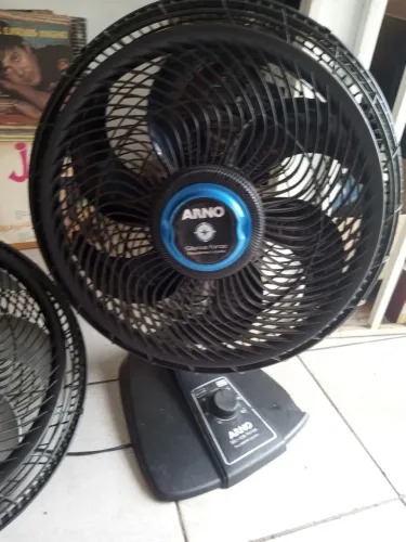2 Ventiladores ARNO COM DEFEITO Para Aproveitamento De Peças Ou Conserto