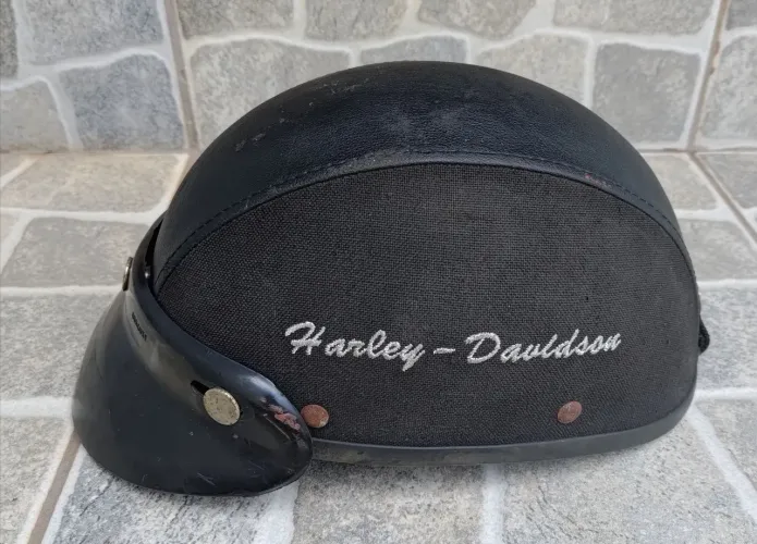 Capacete coquinho Harley Davidson modelo circuit