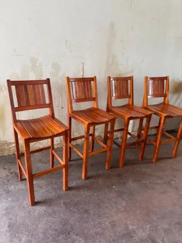 Mesas para churrasco em madeira maciça