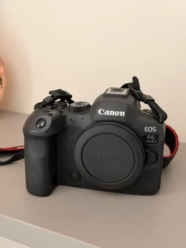 Canon R6 Mark II com Adaptador EF