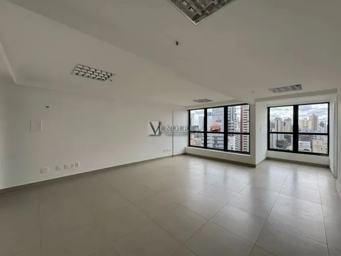 Conjunto de salas comerciais à venda