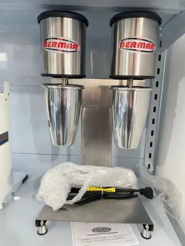 NZ. Batedor de Milk Shake Duplo BERMAR