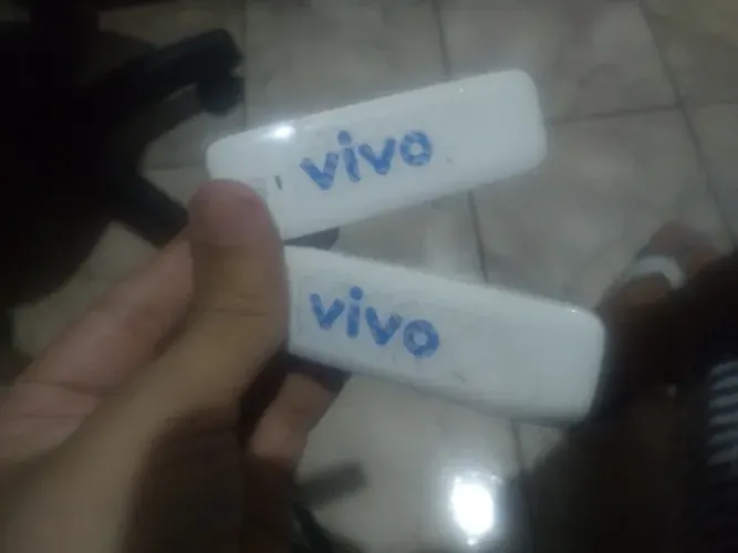 2 modens da vivo ler descrição valor para os dois