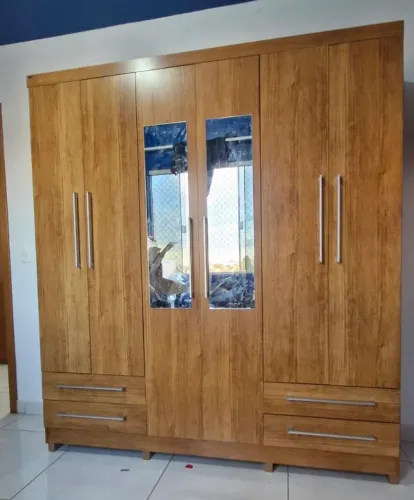 Guarda roupa casal com 6 portas - NOVO