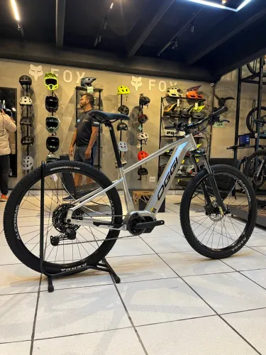 Bicicleta Elétrica OGGI 8.2 ano 2025 0km + seguro!