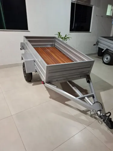 Carretinha Reboque Nova - Madeira e Aço Reforçado