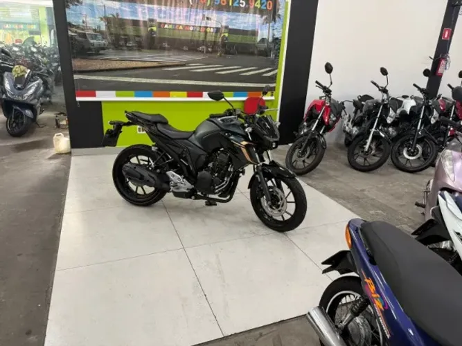Yamaha FZ25 Fazer 2024 / 24.364 KM