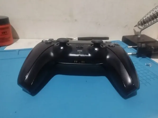 Conserto de controles  PS5,PS4 e Limpeza de consoles e preventiva.