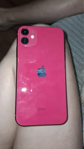 iPhone 11, 64gb, vai com carregador original e películas