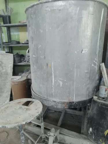 2 Tanques inox ( só os tachos) sem motores