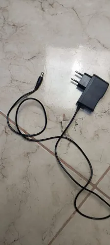 Fonte pedaleira/ pedal 9V (com cabo extensor)