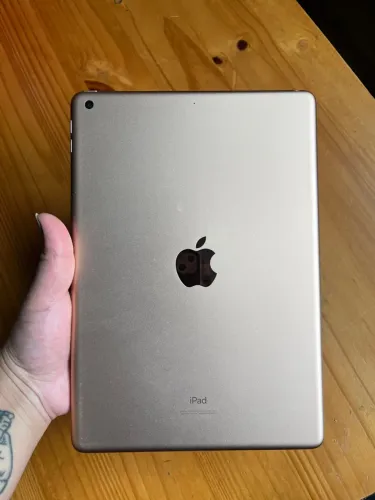 iPad Rose 8 Geração 32GB