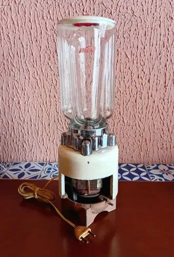 Liquidificador vintage Wallita década de 50