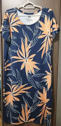 Vestido floral plus size